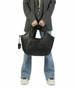 Burkely Just Jolie Wide Tote Black New 12 Burkely Just Jolie Wide Tote Black New -NL Rugzak Verkoopwinkel 1000301.84 10 2 600 1