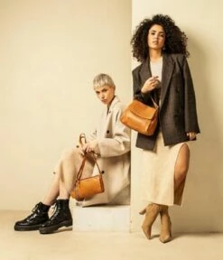 Burkely Just Jolie Double Zip Crossbody Bag Black New -NL Rugzak Verkoopwinkel 1000304.84 24 6 600 1