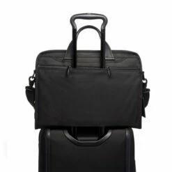 Tumi Alpha Compact Large Laptop Brief 17" Black 13 Tumi Alpha Compact Large Laptop Brief 17" Black -NL Rugzak Verkoopwinkel 117302 1041 06 2