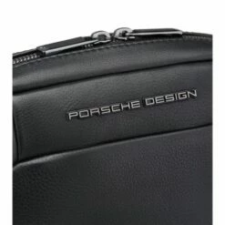 Porsche Design Roadster Leren Schoudertas XS Black 8 Porsche Design Roadster Leren Schoudertas XS Black -NL Rugzak Verkoopwinkel 4056487001647 03 ga pd sall ain v1