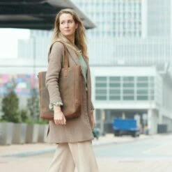 Plevier Jackson Shopper Laptoptas 15.6" Bruin 17 Plevier Jackson Shopper Laptoptas 15.6" Bruin -NL Rugzak Verkoopwinkel 562 2 jackson 1000 x 1000