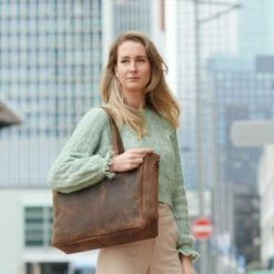 Plevier Hopper Shopper Laptoptas 15.6" Bruin -NL Rugzak Verkoopwinkel 563 2 hopper 1000 x 1000