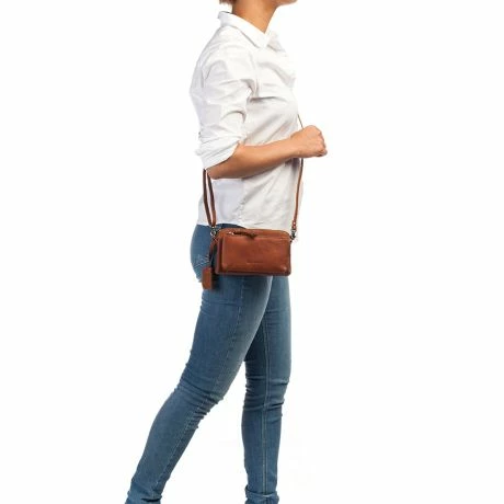 Burkely Antique Avery Mini Bag Schoudertas Cognac 8 Burkely Antique Avery Mini Bag Schoudertas Cognac - Afbeelding 6
