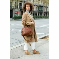 Biba Boston Shoulder Bag Cognac -NL Rugzak Verkoopwinkel biba aw2021 041120 mgl9138