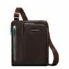 Piquadro Blue Square IPad Air/ IPad Crossbody Bag Mahogany -NL Rugzak Verkoopwinkel ca1816b2 mo 1 1