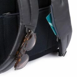 Piquadro Urban Fast Check PC Backpack 15.6'' Dark Blue -NL Rugzak Verkoopwinkel ca4532ub00 n dett5 1