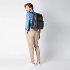 Piquadro Urban Fast Check PC Backpack 15.6'' Dark Blue -NL Rugzak Verkoopwinkel ca4532ub00 n dett9 1 1