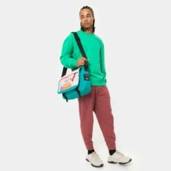 Eastpak Delegate + Schoudertas The Simpsons Sofa -NL Rugzak Verkoopwinkel ek00026e 7a5 alt012 uc235304 mhigh