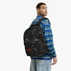 Eastpak Out Of Office Rugzak Tags Black -NL Rugzak Verkoopwinkel ek000767 2e7 alt004 uc250870 mhigh