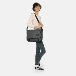 Eastpak Delegate + Schoudertas Black Denim -NL Rugzak Verkoopwinkel ek26e77h1