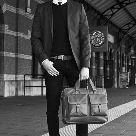 Chesterfield Dylan Laptop Schoudertas 17" Brown 6 Chesterfield Dylan Laptop Schoudertas 17" Brown - Afbeelding 4