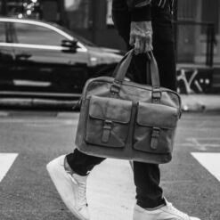 Chesterfield George Laptoptas 15" Black 15 Chesterfield George Laptoptas 15" Black -NL Rugzak Verkoopwinkel leren laptoptas zwart george 1