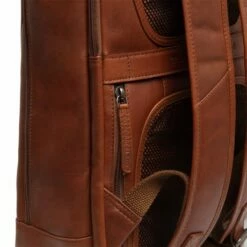 Chesterfield Detroit Leren Rugzak Cognac 15 Chesterfield Detroit Leren Rugzak Cognac -NL Rugzak Verkoopwinkel leren rugzak cognac detroit 5