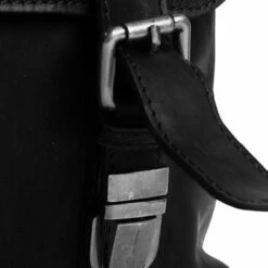 Chesterfield Jules Schoudertas Black 11 Chesterfield Jules Schoudertas Black -NL Rugzak Verkoopwinkel leren schoudertas zwart jules 2