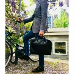 Mutsaers The Sleeve Plus Aktetas Kastanje -NL Rugzak Verkoopwinkel mutsaers the sleeve plus zwart 1 1