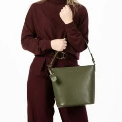 Burkely Parisian Paige Bucketbag Dark Green -NL Rugzak Verkoopwinkel parisian paige 1000152 43 74 5
