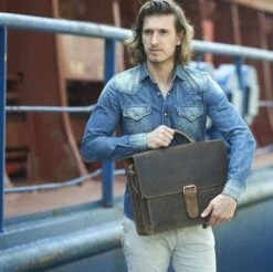 Plevier Retro Darwin Vintage Laptop Bag 2-Vaks 15.6" Brown -NL Rugzak Verkoopwinkel plevier 552 2