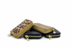 MOSZ Portemonnee Sophie Quilted Black Shiny Light Gold 8 MOSZ Portemonnee Sophie Quilted Black Shiny Light Gold -NL Rugzak Verkoopwinkel stapel wallets2